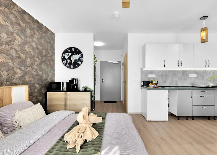 Apartament Near Bts Airport *