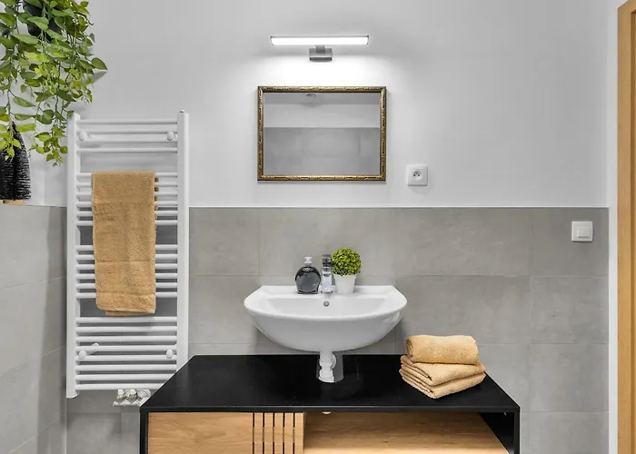 Apartment Near Bts Airport Pressburg